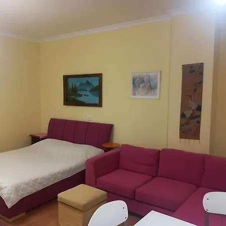 Διαμέρισμα Zana's